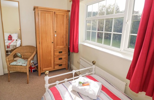 Pensax Cottage | THE CORNER HOUSE, family friendly, luxury holiday cottage in Pensax