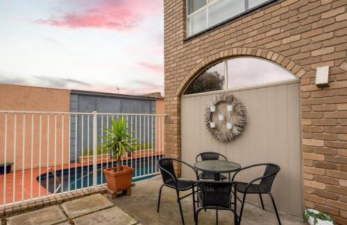 Portarlington Hotel | The Cosy Room at Arlingtons