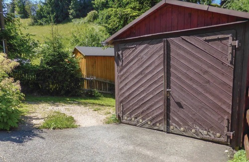 Hundshubel Apartment | The cottage is located in a quiet residential area, on a small side street.