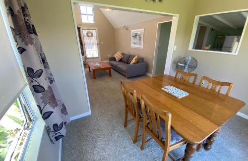Motueka Apartment | The cottage at the Gables