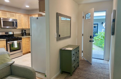 Morro Bay Cottage | The Cottage-Cozy-Peaceful-Private Garden Easy walk Downtown & the Embarcadero