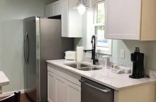 West End Cottage | The Cottage @ Fairway Farm, working Blueberry Farm