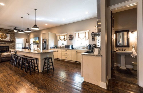 Michigan City House | The Cottage in Beachwalk - Sleeps 10 - Golf cart included