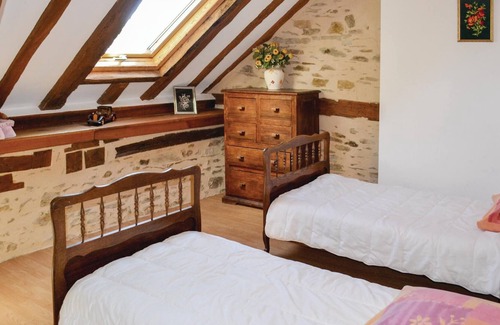 Sarrazac House | The cottage is located in Sarrazac, a very small village: quiet, rural and centrally located between