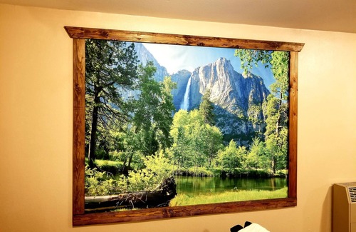 Mariposa Apartment | The Cottage on Campbell- In town studio with a view!