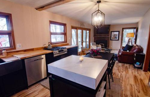 Cassopolis House | The Cottage on Heiner Hill