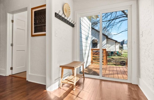 Simpsonville House | The Cotton Mill Cottage - charming 2 bedroom blocks from downtown Simpsonville