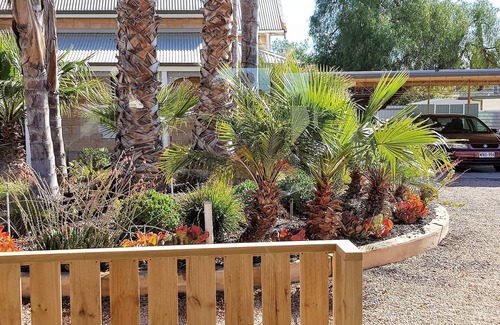 Port Pirie South Apartment | The Courtyard - Garden View Studio