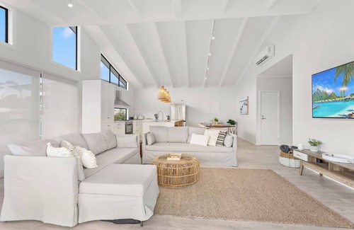 Black Head House | The Cove 2 - Stunning Upper floor of large house