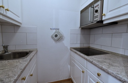 Scharbeutz Apartment | The cozy 3-room apartment has a fantastic panoramic lake view from the balcony.
