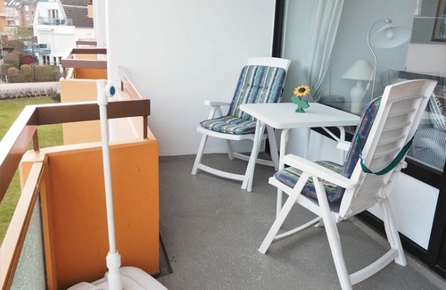 Scharbeutz Apartment | The cozy 3-room apartment has a fantastic panoramic lake view from the balcony.