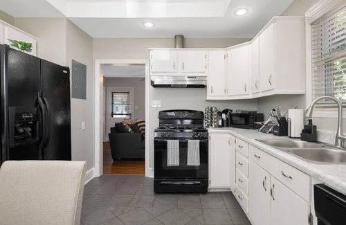 Terry Sanford House | The Cozy Calvin