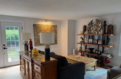 Chesapeake Beach House | The Cozy Crab- Your Charming Haven in Lovely North Beach!