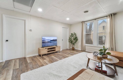 Binghamton Apartment | The Cozy Emerald Stay 5 Minutes to Downtown