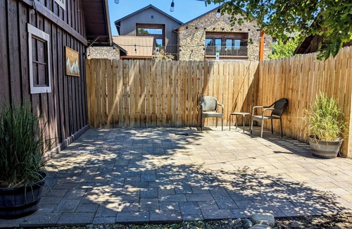 Tumalo Apartment | The Cozy Tumalo Guest House - Private standalone apartment in Central Oregon