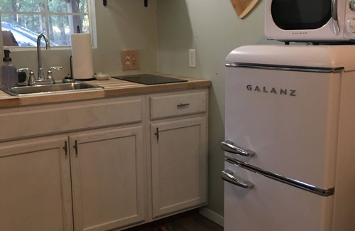 Cookson House | The Cranny @ Cookson —Tiny House Experience! Night, week & monthly stays