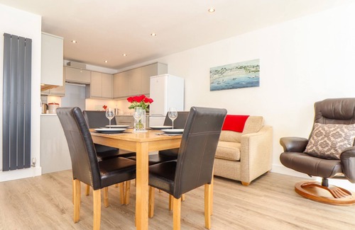 Helston House | THE CREST, family friendly, with a garden in Helston