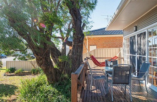 Fingal Bay House | The Croft, 11 Boulder Bay Rd - Cosy Beach House with Aircon & only 270m to the Beach