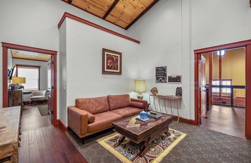 Sequim Bed & Breakfast | The Culinary Quarters - "The Saucerie" Room - In The Heart of Downtown Sequim!