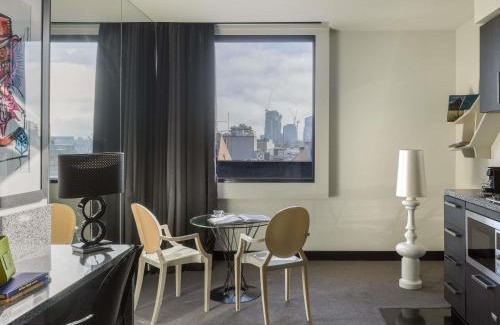 Prahran Hotel | The Cullen Melbourne - Art Series