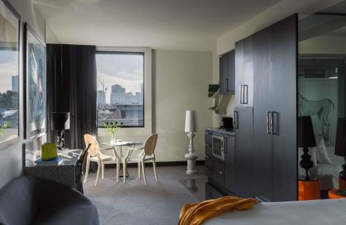 Prahran Hotel | The Cullen Melbourne - Art Series