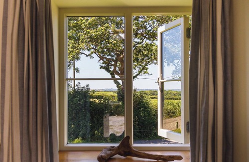 Narberth Other | The Cwtch @ Broomhill Barns