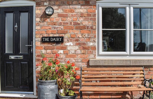 Middlewich Cottage | The Dairy at Brook House Farm-UK40631