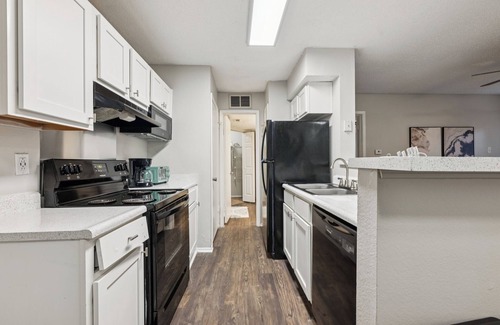 Huntsville Apartment | The Davis 412 I Spacious 1 Bed 1 Bath