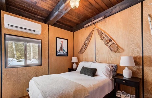 Tollgate Canyon Cabin | The Daydream / Unplug and unwind @ a four-season paradise