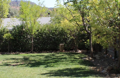 Douglas Flat House | The Decanted Chateau; a two minute drive to Downtown Murphys