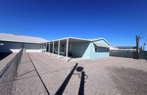 Needles House | The Deep Water nAccess to Semi private beach and launch