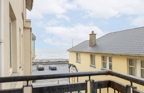 Lahinch House | The Dell 06 - On Lahinch Promenade