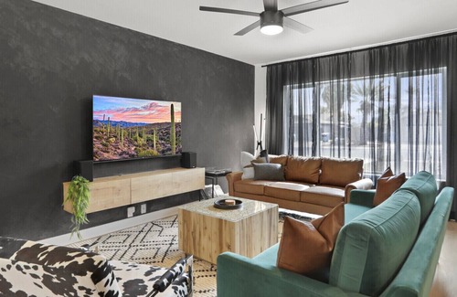 La Paz At Desert Springs House | 'The Desert Rebel' w/ Heated Pool & Jacuzzi Oasis