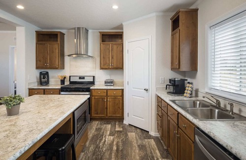 La Sal House | The Destination: Window to the La Sals & Moab, UT