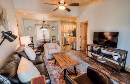Blowing Rock Condo | The DIAMOND of Blowing Rock- 4 Min. walk to Downtown AND App State