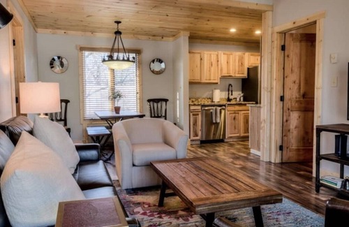 Blowing Rock Condo | The DIAMOND of Blowing Rock- 4 Min. walk to Downtown AND App State