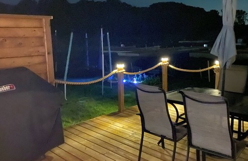 Port Stanley House | The Dock- walk to beach & village
