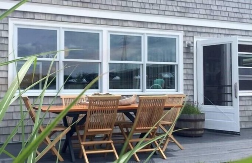 Tiverton House | The Dockside Cottage - Waterfront Cottage with Private Dock
