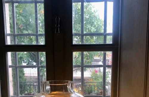 Lagadia House | The Doctor’s Mansion - Arkadia