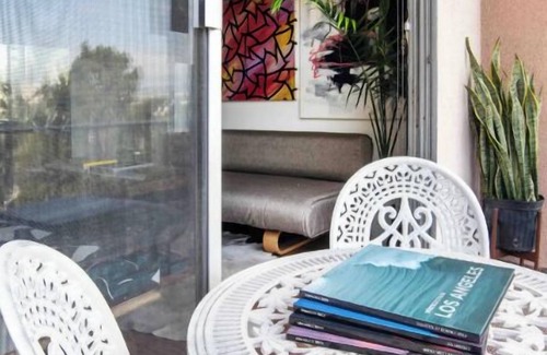 Beverly Grove Apartment | The Doheny Drive PH - a 90° city view experience!
