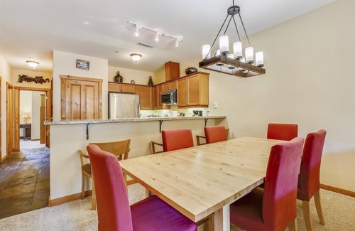 Truckee Condo | The Dolomite Getaway #6
