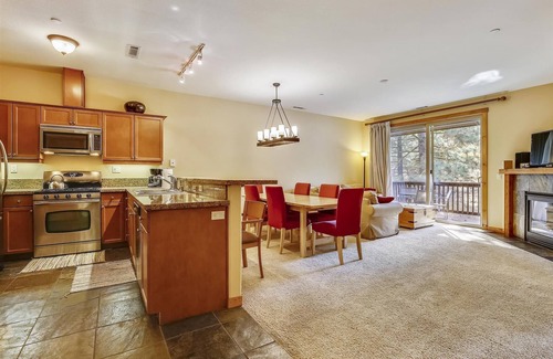 Truckee Condo | The Dolomite Getaway #6