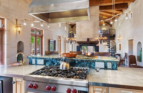 California Wine Country Resort | The Dooley Creek Ranch - Private Resort