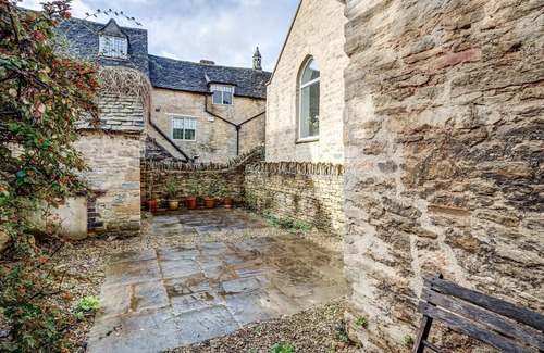 Blenheim House | The Dovecote | Woodstock Holiday Let | 1 Bed & Sleeps 2