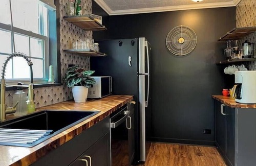 Berkeley Springs Apartment | The Downtown Flat at Creekside