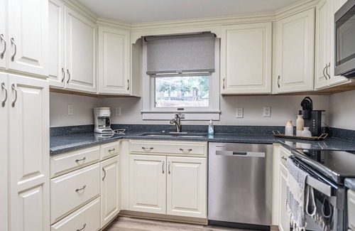 Southern Pines Apartment | The Downtown Pines Hideaway - Walkable to Downtown Southern Pines!