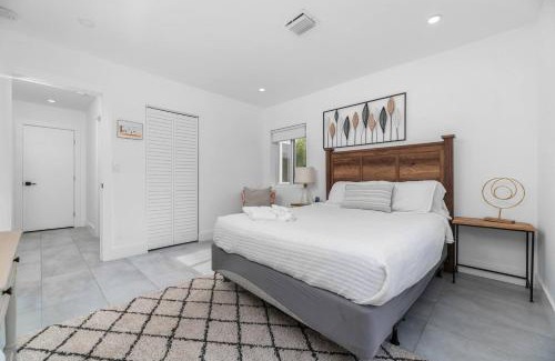Croissant Park Apartment | The Downtown Retreat 1
