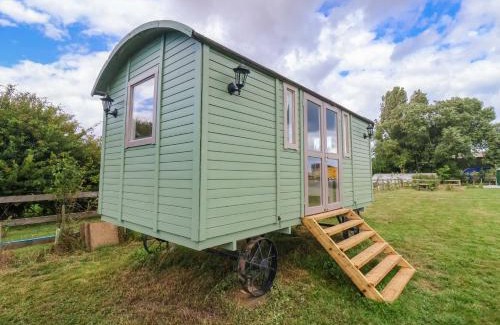 Mappleton House | The Dragonfly