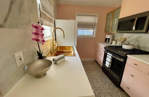 Sherman House | The Dreamhouse: Charming 2-story, 1-bedroom house in tranquil Sherman