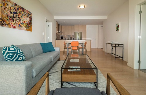 James Bay Condo | The Duet Executive Suite minutes from Victoria Inner Harbour, BC Legislature…